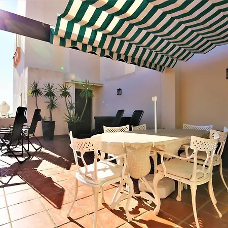 Larissa * Estepona